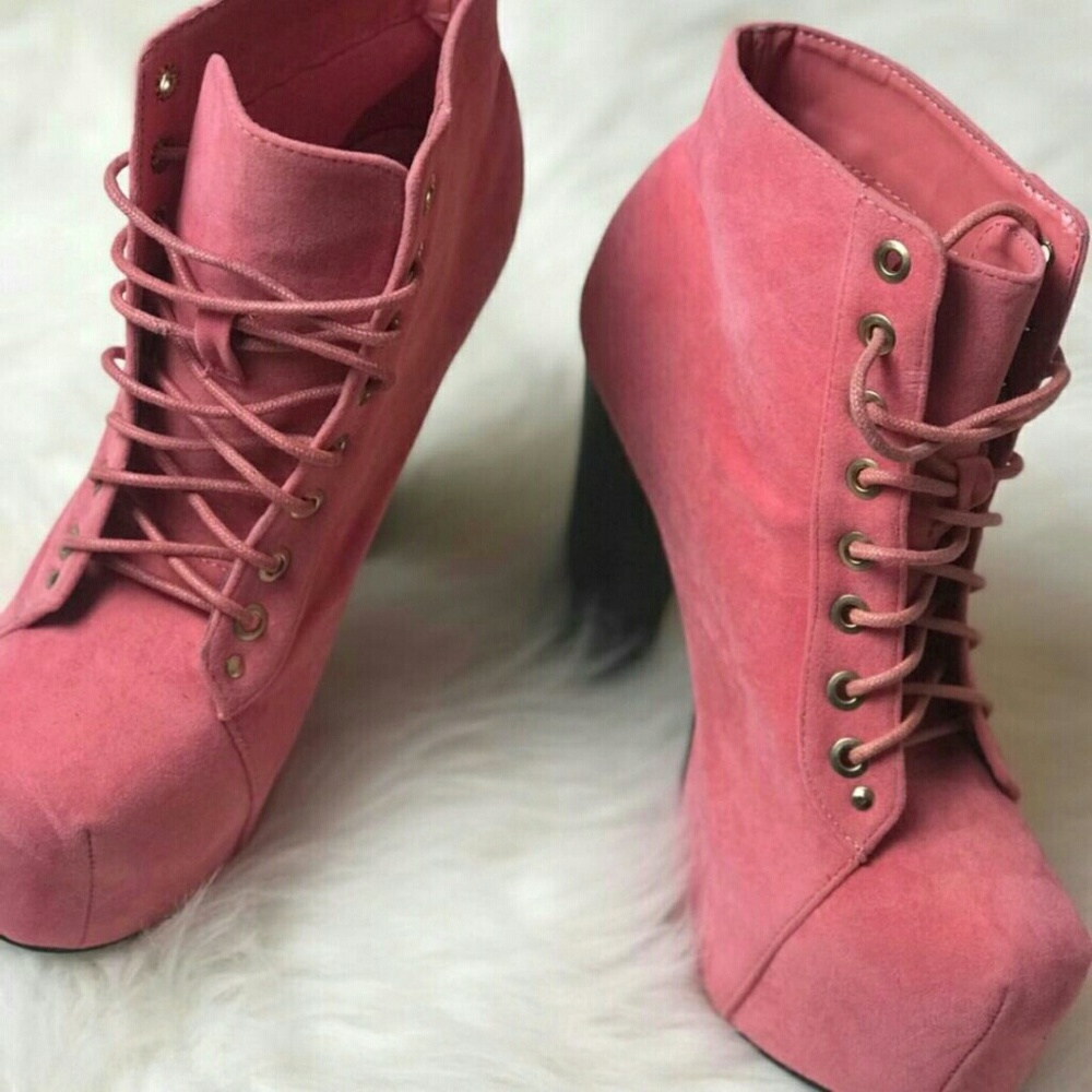 Pink boots - Picture 2 of 3